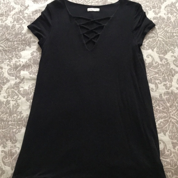 Black Low-cut Cross Dress - Picture 1 of 3